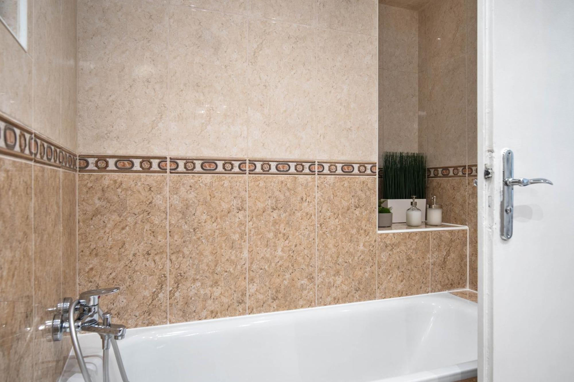 Best Location Apartment Air-Conditioned Братислава Екстер'єр фото